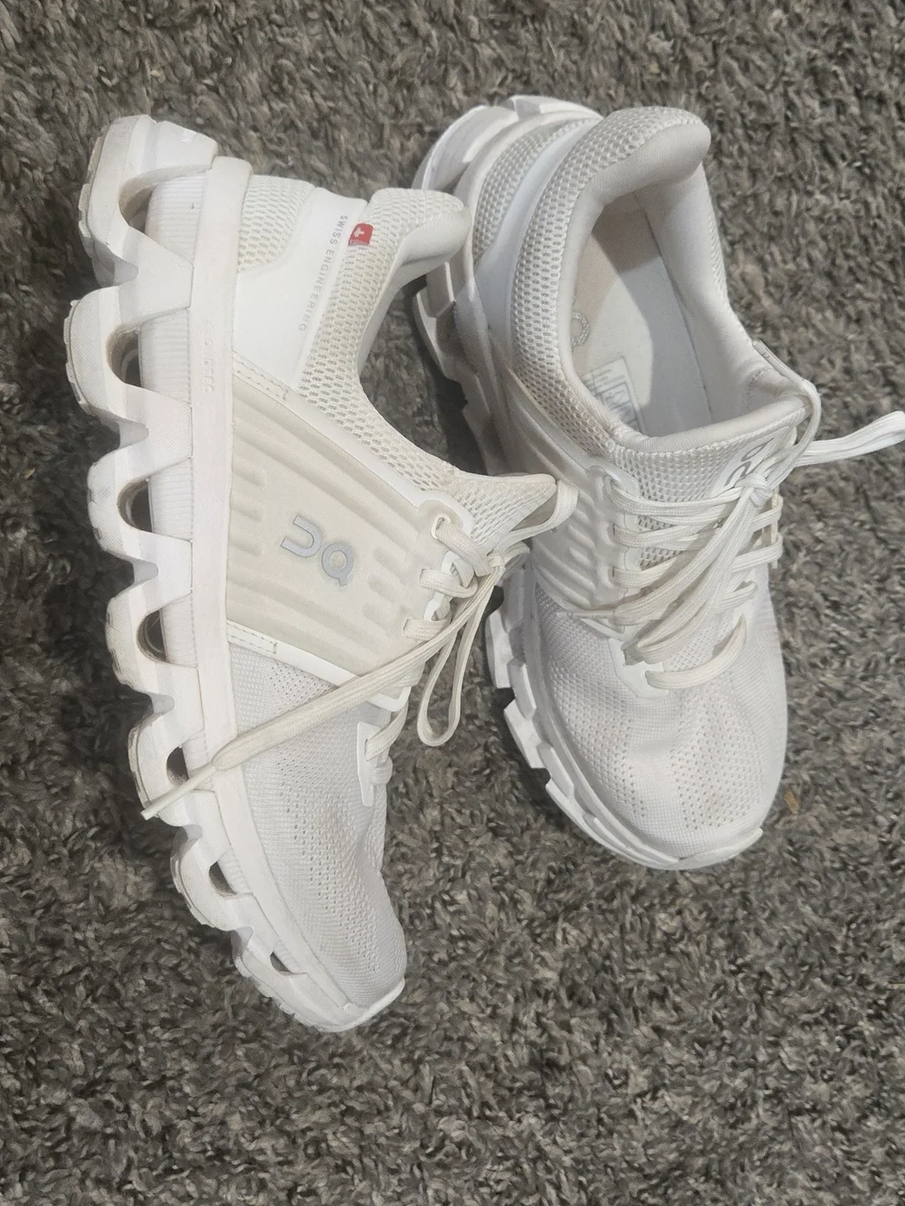 On Running Womens White Cloud Running Sneakers